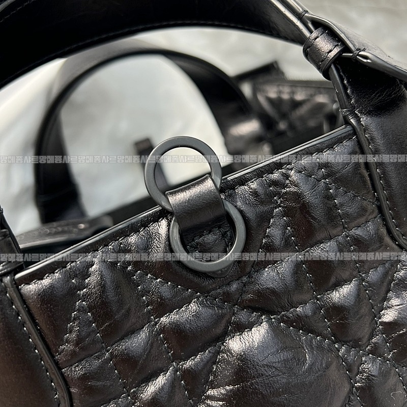 디올뚜주흐토트백스몰  20260329-110943-010루.jpg