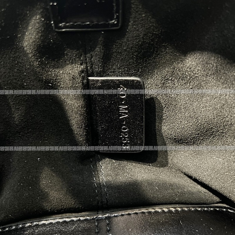 디올뚜주흐토트백스몰  20260329-110944-015루.jpg