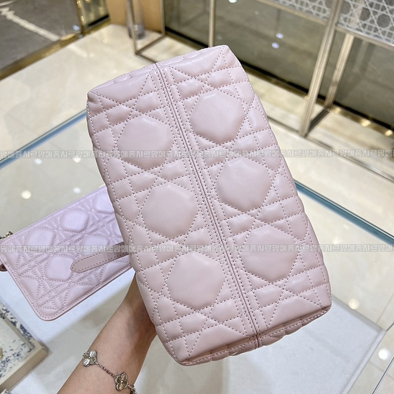 디올뚜주흐토트백스몰  20260329-111148-004루.jpg