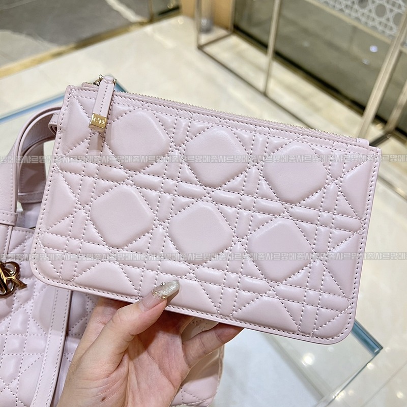 디올뚜주흐토트백스몰  20260329-111149-011루.jpg