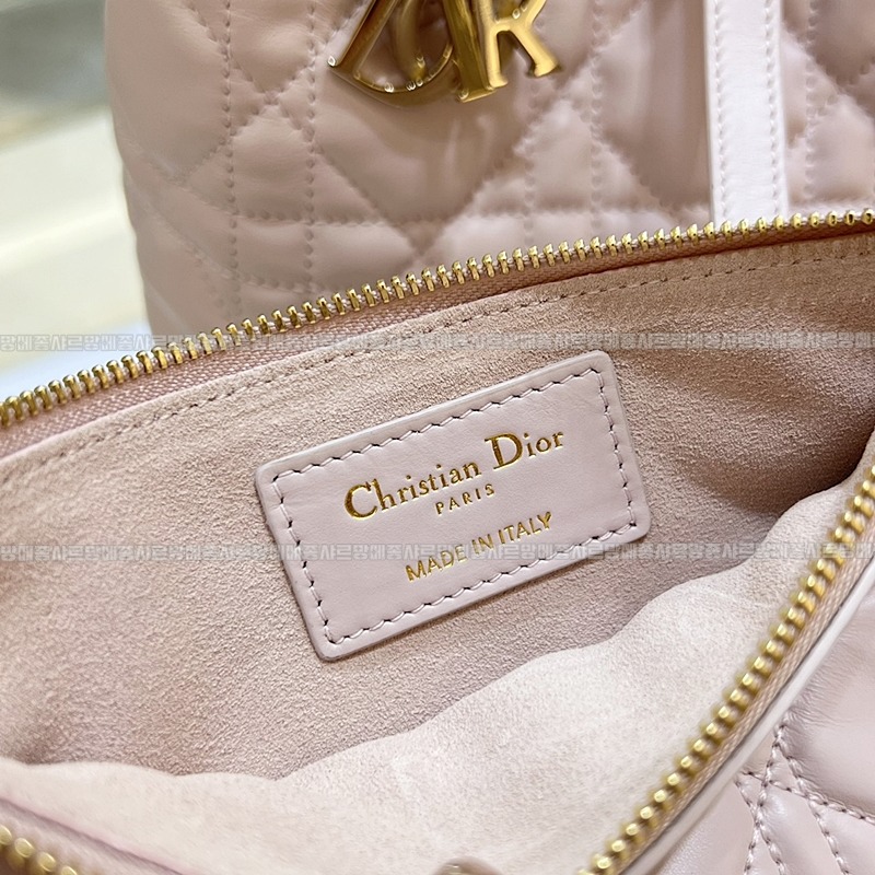 디올뚜주흐토트백스몰  20260329-111149-014루.jpg