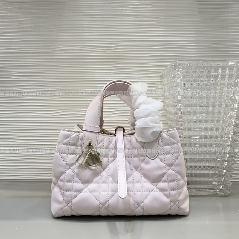 디올뚜주흐토트백스몰  20260329-111408-001루.jpg