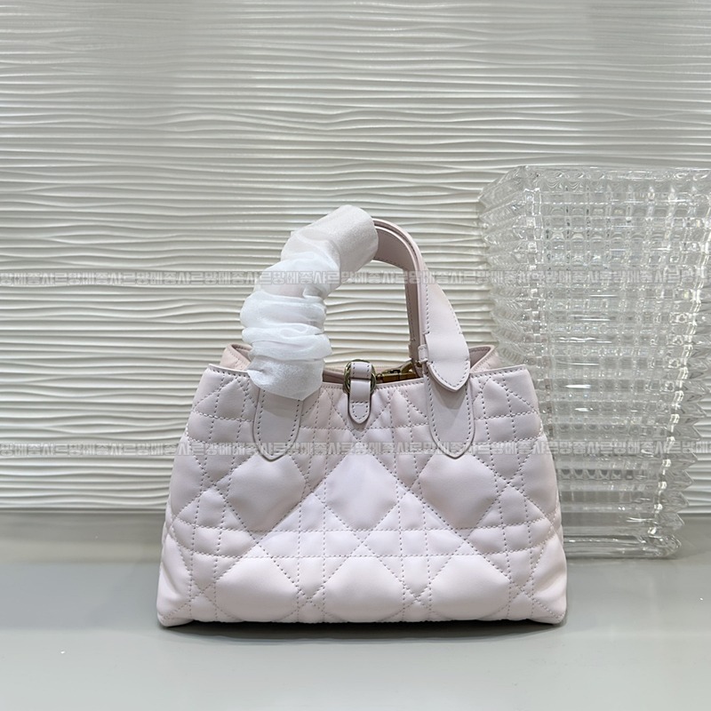 디올뚜주흐토트백스몰  20260329-111408-003루.jpg