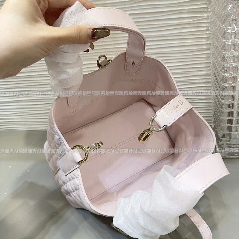 디올뚜주흐토트백스몰  20260329-111408-006루.jpg