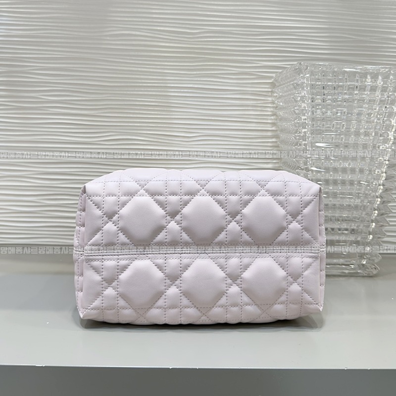 디올뚜주흐토트백스몰  20260329-111408-004루.jpg