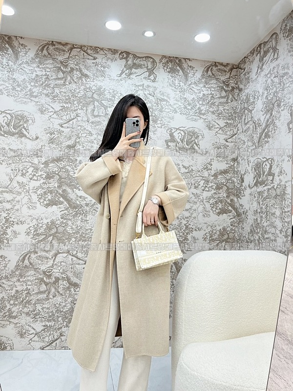 디올북토트백스몰  20260329-112609-022루.jpg