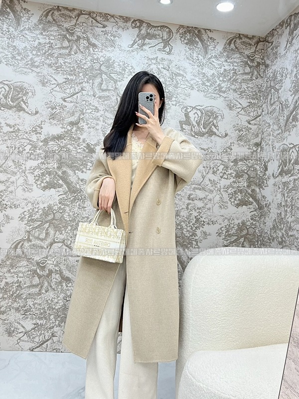 디올북토트백스몰  20260329-112609-021루.jpg