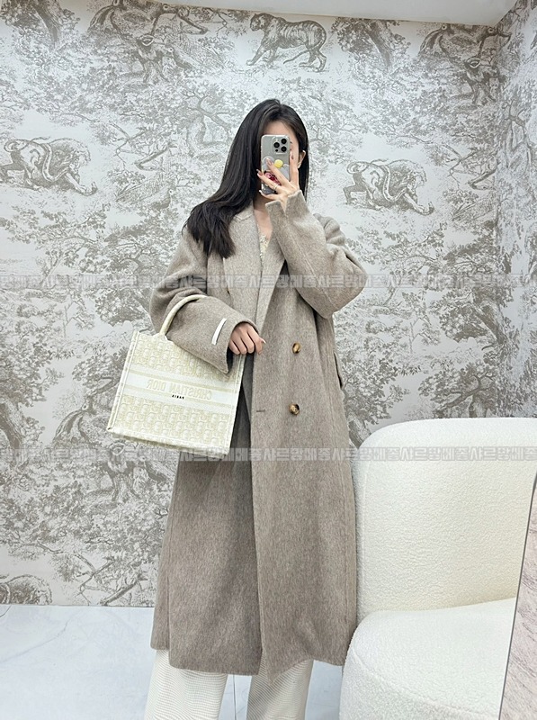 디올북토트백미디움  20260329-113705-018루.jpg