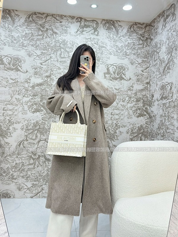 디올북토트백미디움  20260329-113705-019루.jpg