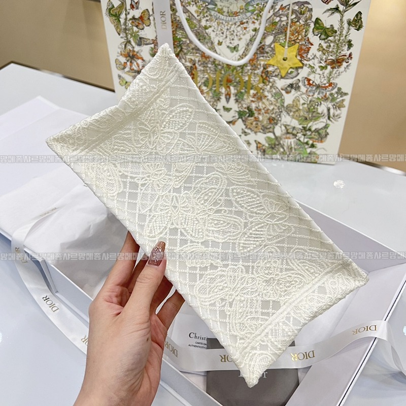 디올북토트백스몰  20260329-131103-004루.jpg