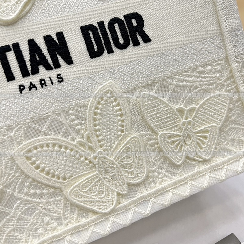 디올북토트백스몰  20260329-131105-015루.jpg