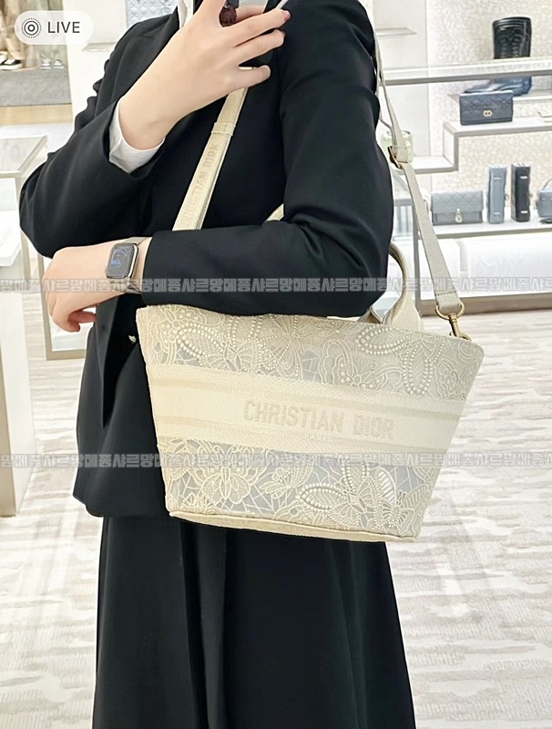 디올바스켓백골드 20260330-162914-wsxc1774887959552_0루.jpg