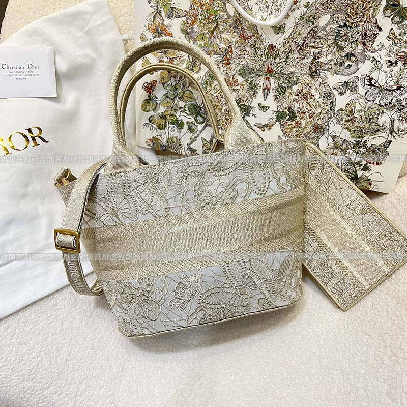 디올바스켓백골드 20260330-162910-wsxc1774887916410_1루.jpg