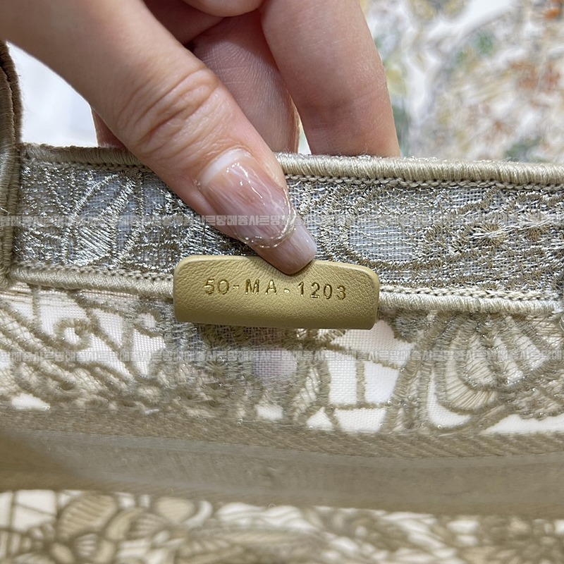 디올바스켓백골드 20260330-162911-wsxc1774887916894_8루.jpg