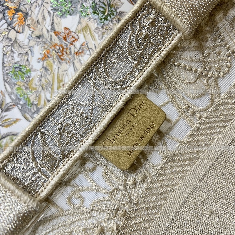 디올바스켓백골드 20260330-162911-wsxc1774887916873_7루.jpg