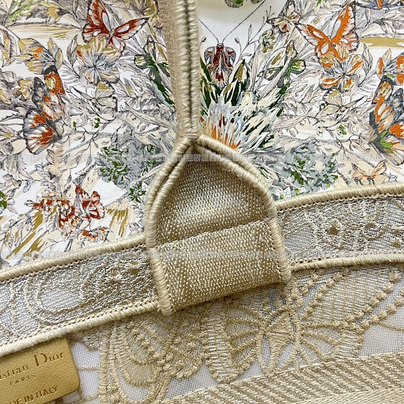 디올바스켓백골드 20260330-162911-wsxc1774887918037_1루.jpg