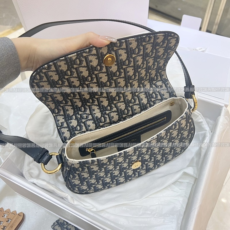 디올CD베사체백 20260330-172646-wsxc1774891364669_6루.jpg