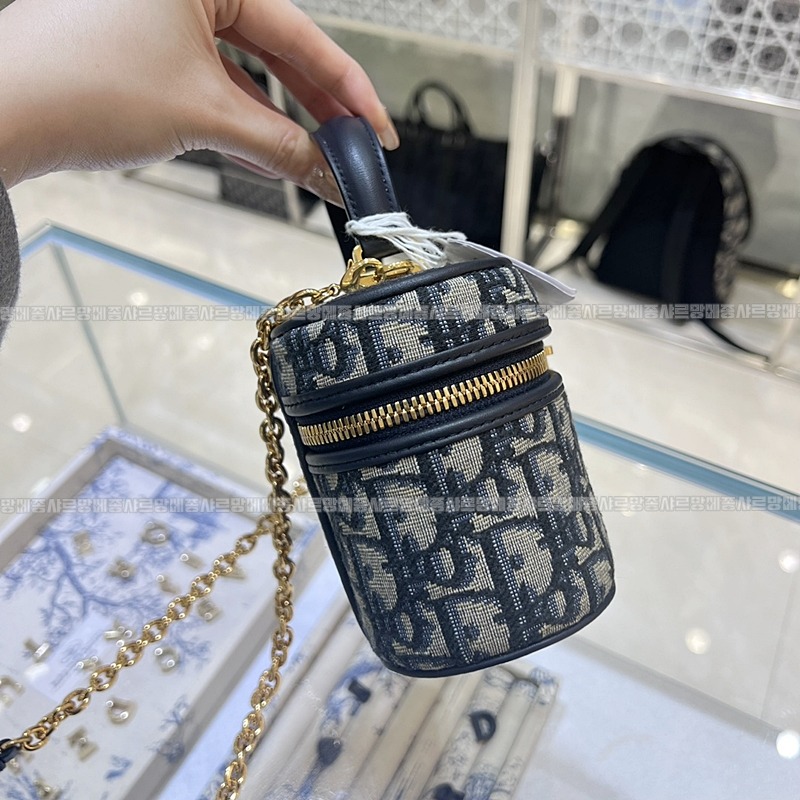 디올30몽테인미니베니티케이스  20260331-145251-003루.jpg