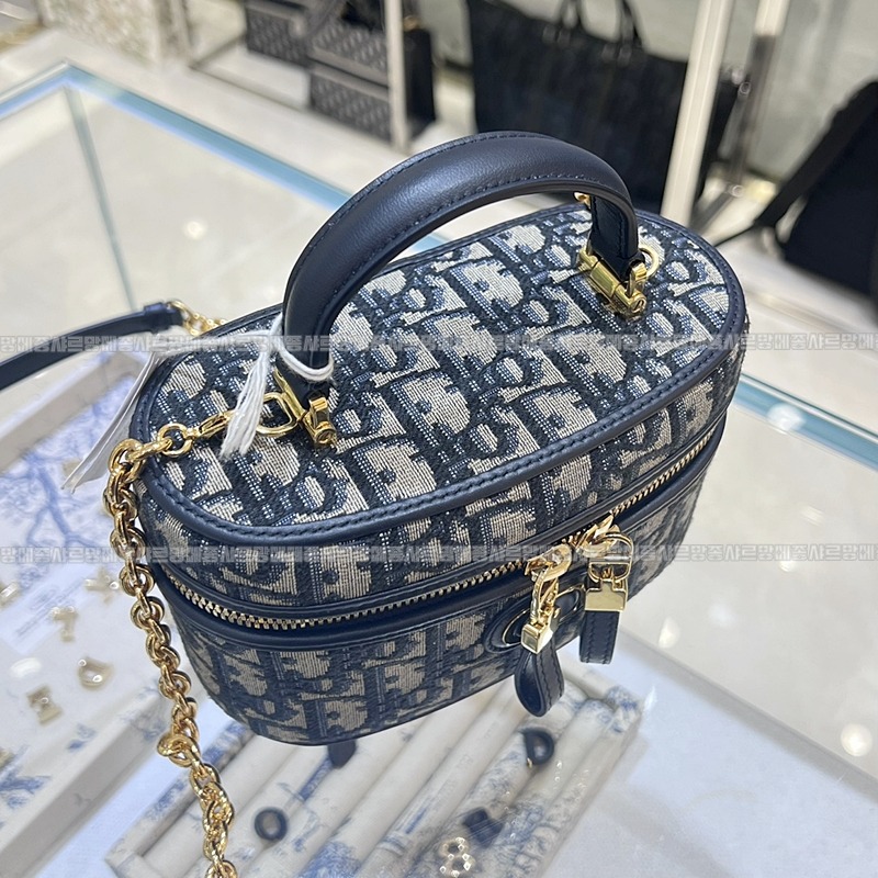 디올30몽테인미니베니티케이스  20260331-145251-005루.jpg