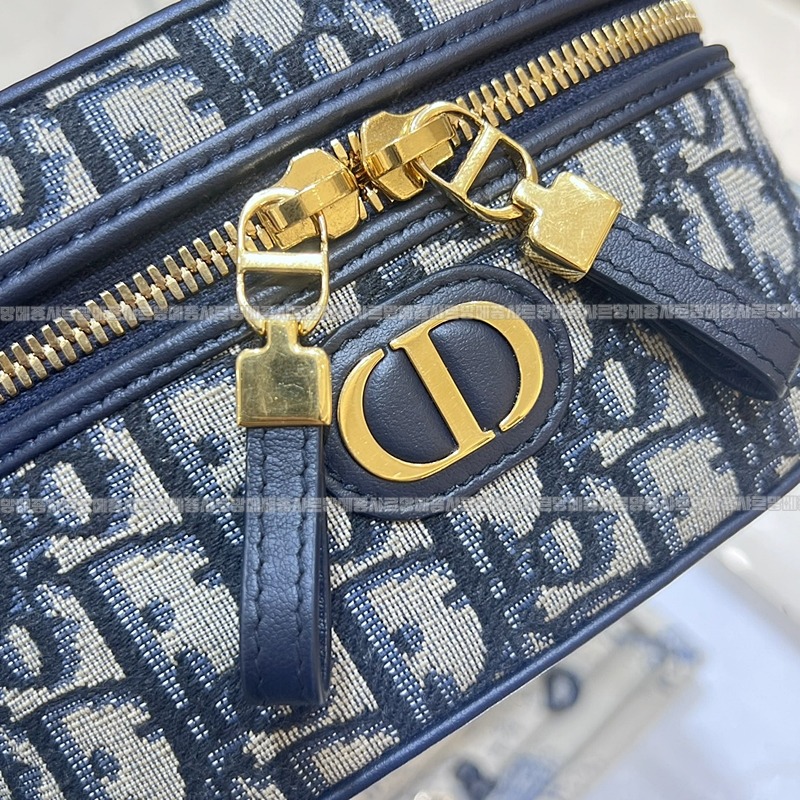 디올30몽테인미니베니티케이스  20260331-145252-006루.jpg