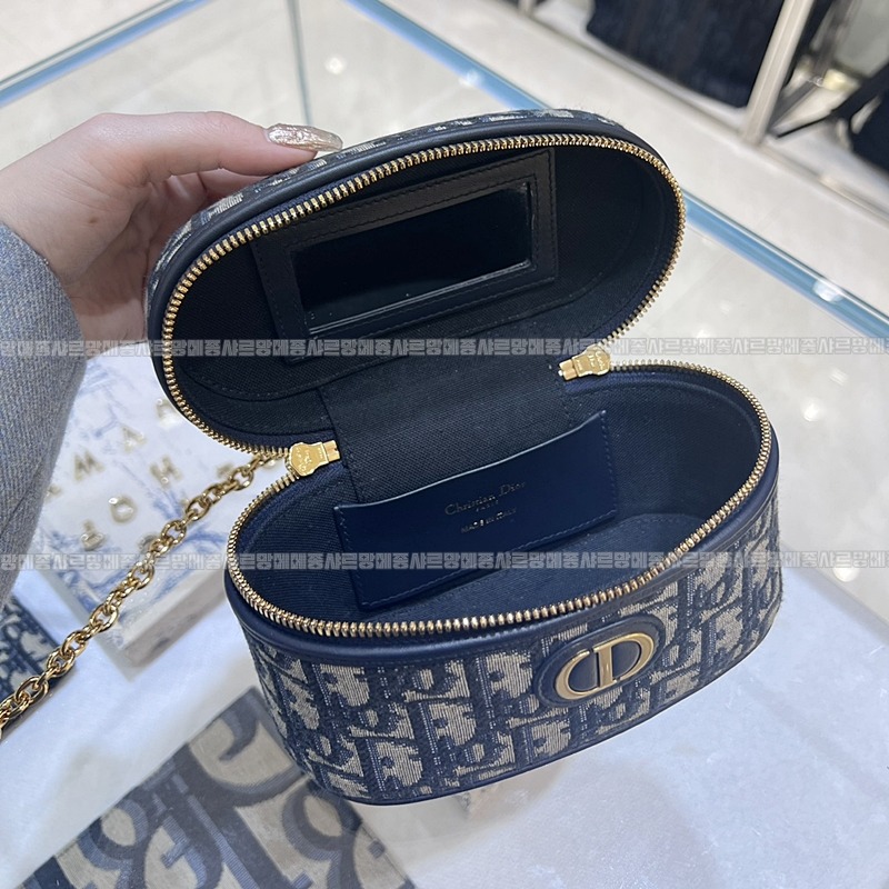 디올30몽테인미니베니티케이스  20260331-145252-007루.jpg