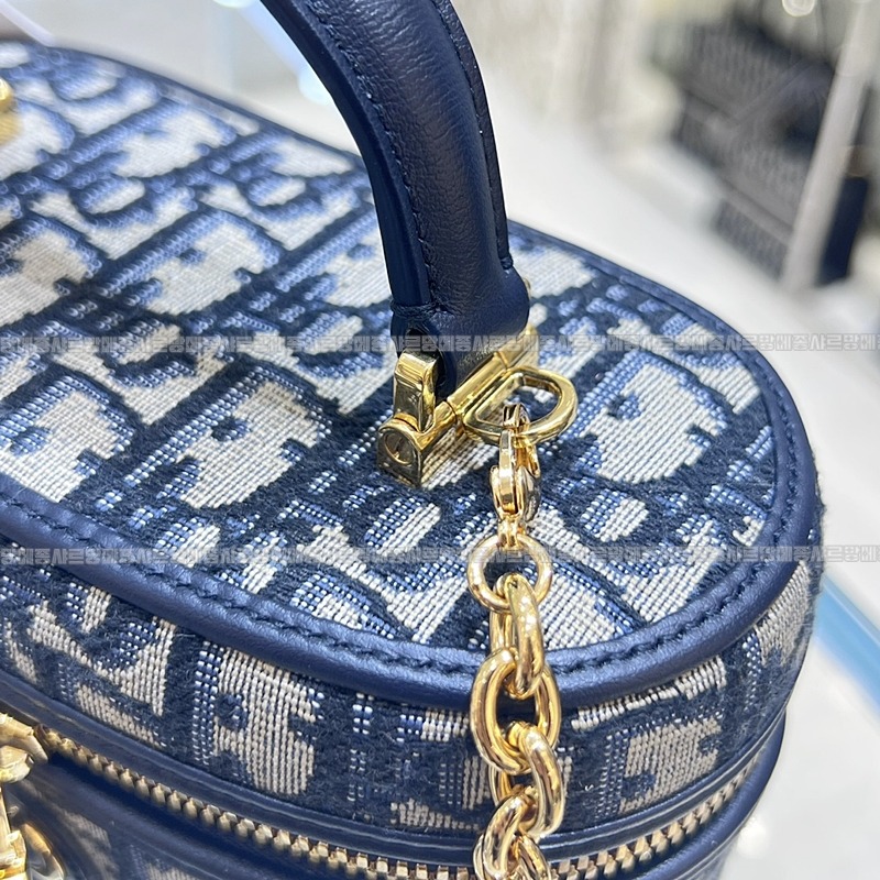 디올30몽테인미니베니티케이스  20260331-145253-013루.jpg