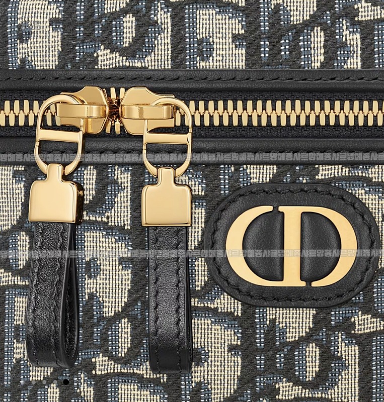 디올30몽테인미니베니티케이스  20260331-145254-022루.jpg