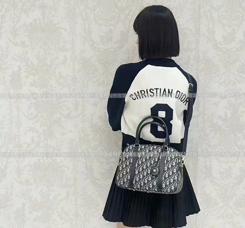 디올DVIBE미디움볼링벡  20260331-151800-021루.jpg