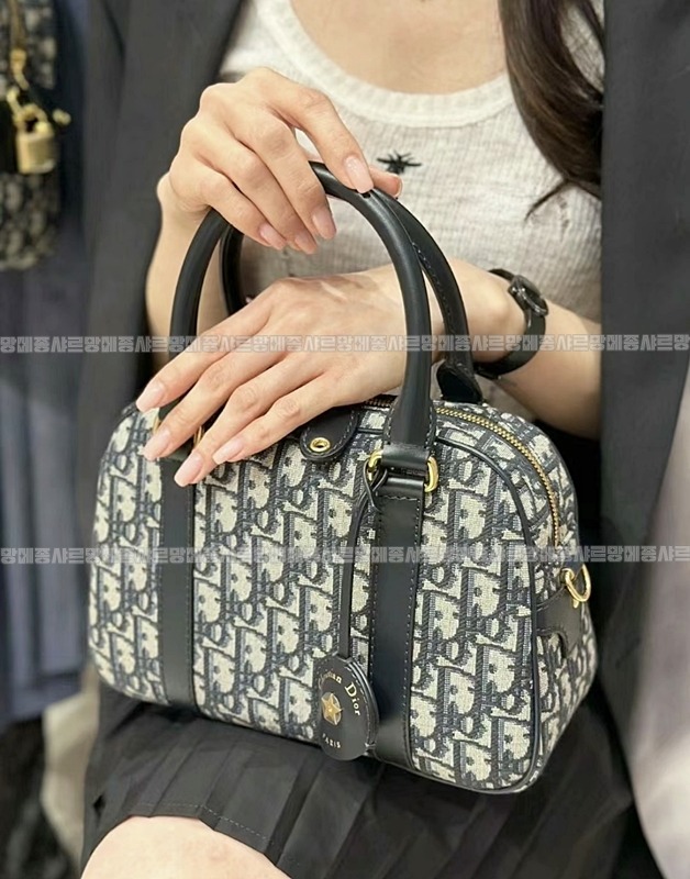 디올DVIBE미디움볼링벡  20260331-151800-023루.jpg