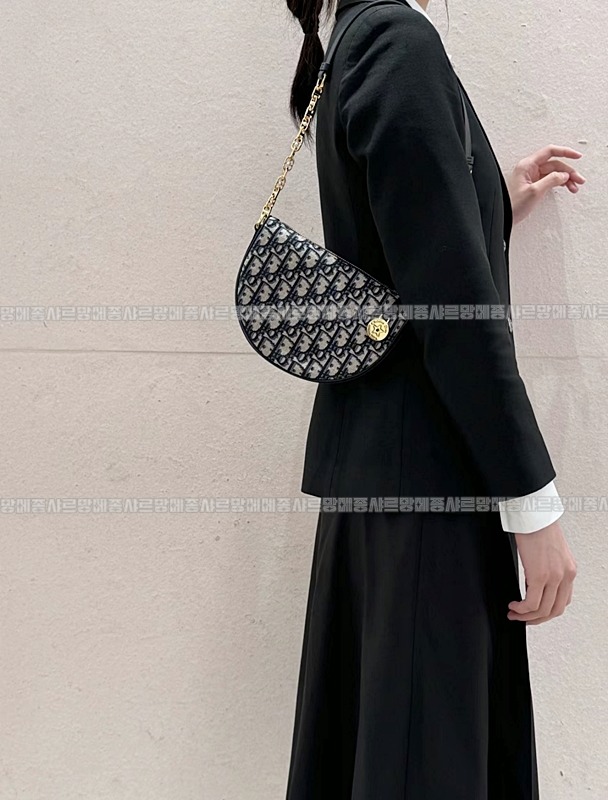 디올스타칼리스토백  20260331-162126-014루.jpg