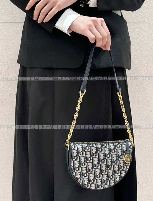 디올스타칼리스토백  20260331-162126-015루.jpg