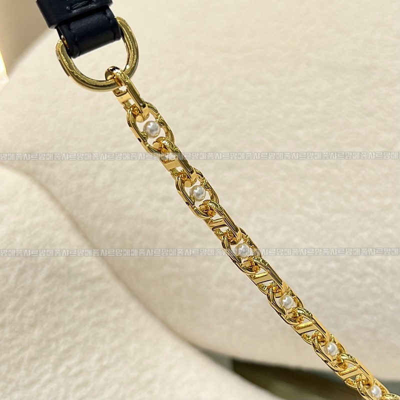 디올스타칼리스토백  20260331-162125-006루.jpg