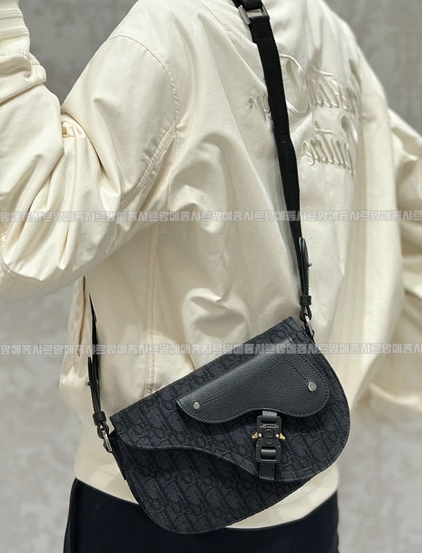 디올새등스트랩백  20260331-173650-026루.jpg