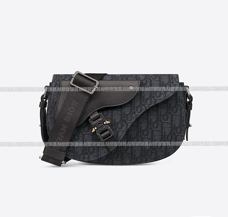 디올새등스트랩백  20260331-173649-015루.jpg