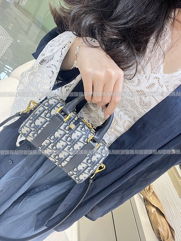 디올글로브20나노백블루  20260331-174740-016루.jpg