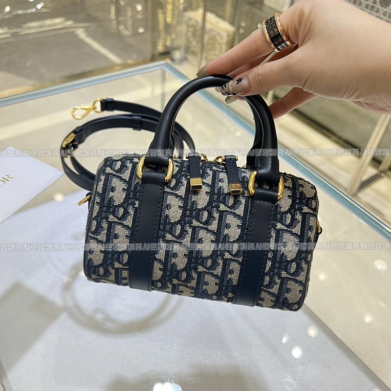 디올글로브20나노백블루  20260331-174737-001루.jpg