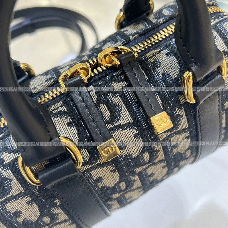 디올글로브20나노백블루  20260331-174738-003루.jpg