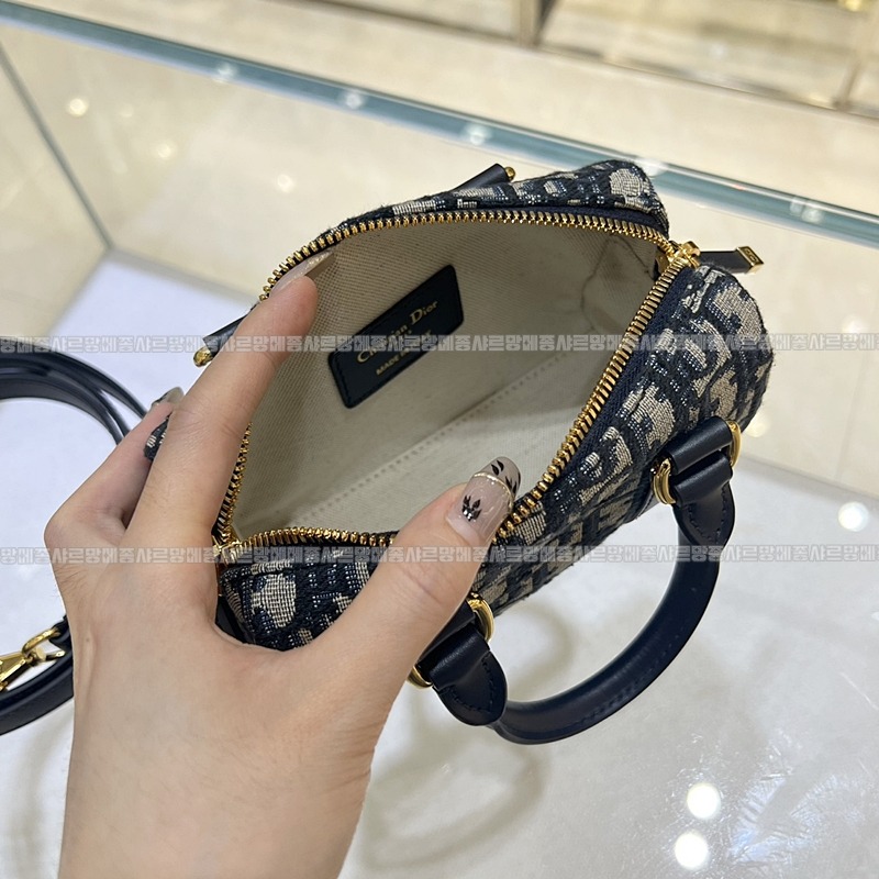 디올글로브20나노백블루  20260331-174738-006루.jpg