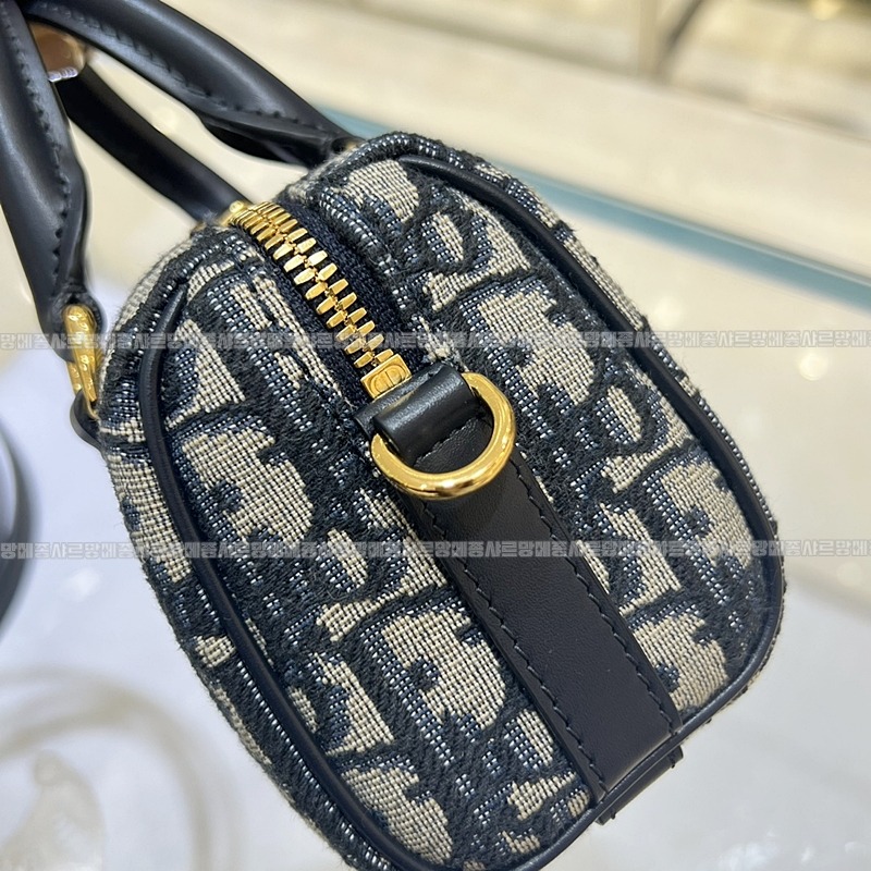 디올글로브20나노백블루  20260331-174738-008루.jpg