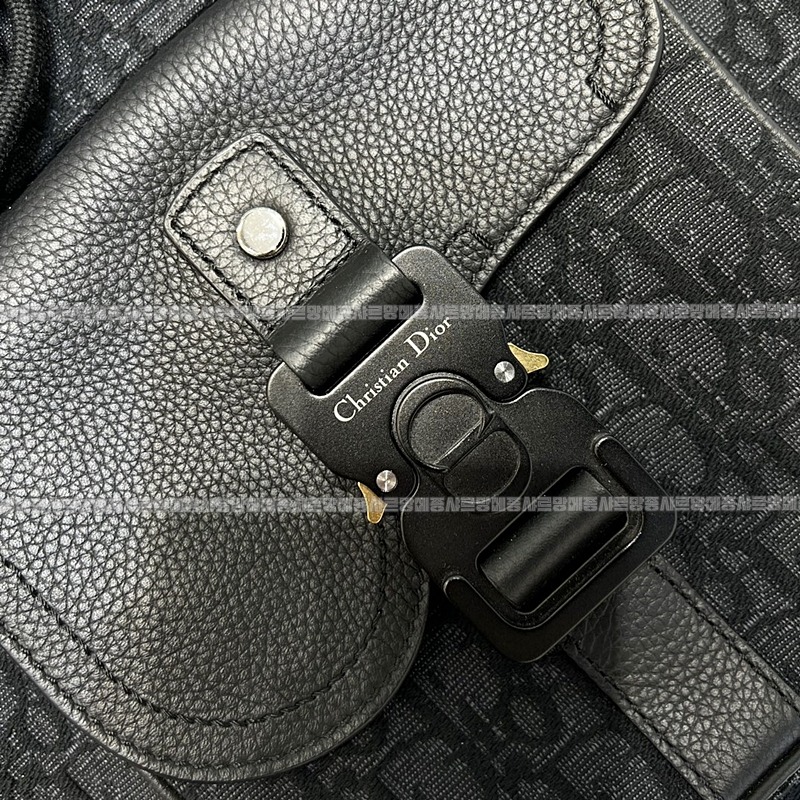 다올새들플랩백팩  20260401-130906-008루.jpg