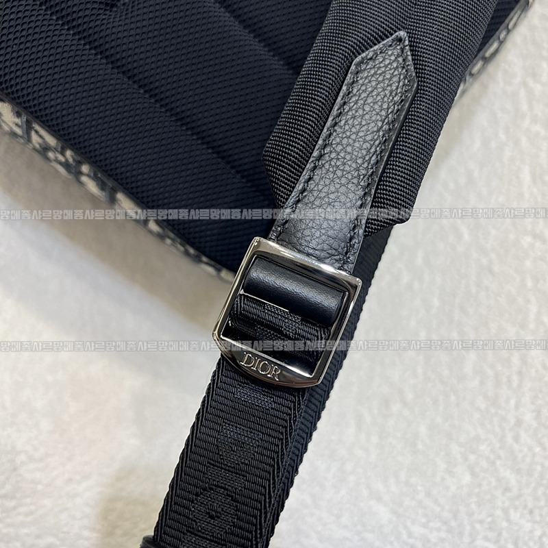 다올새들지퍼백팩  20260401-133339-011루.jpg