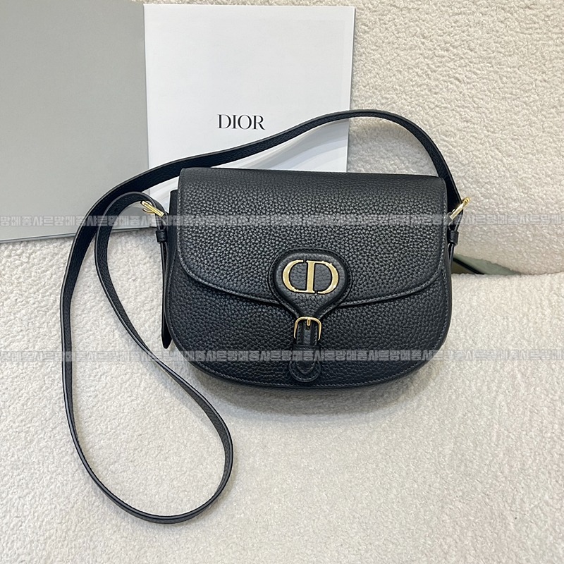 디올바비백  20260401-152438-001루.jpg