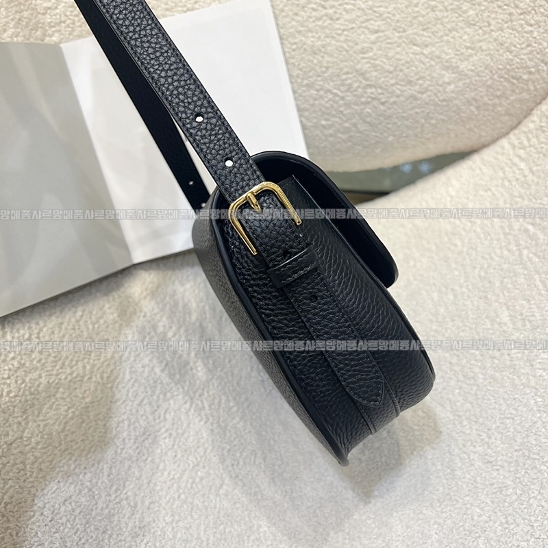 디올바비백  20260401-152438-003루.jpg