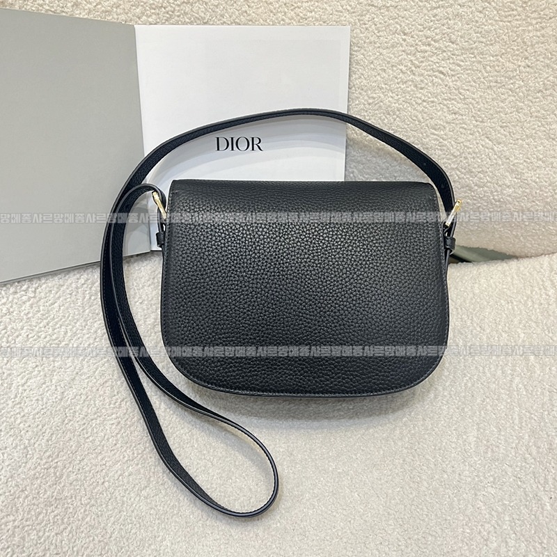 디올바비백  20260401-152438-002루.jpg