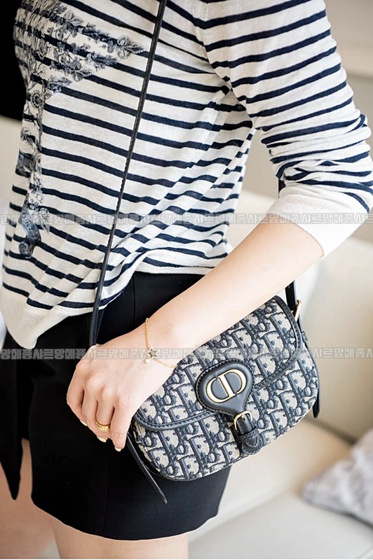 디올바비이스트웨스트백  20260401-154802-016루.jpg