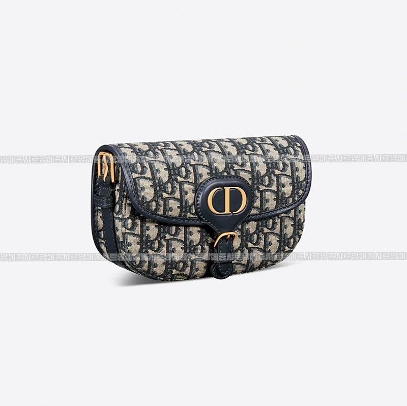 디올바비이스트웨스트백  20260401-154801-012루.jpg