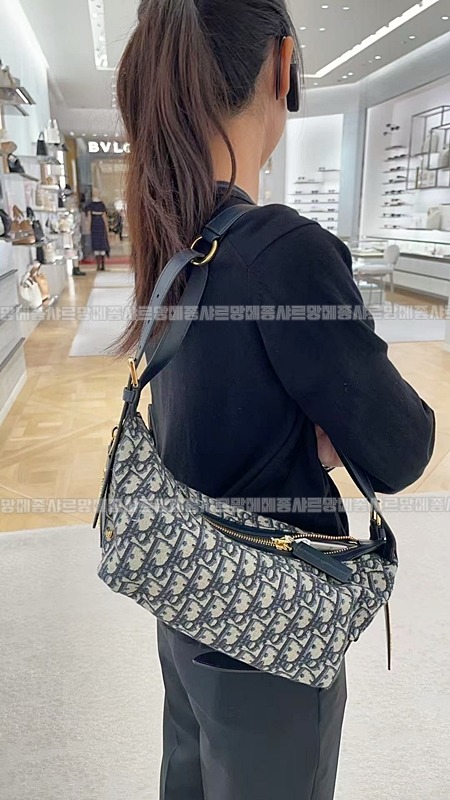 디올디저니백  20260401-171642-010루.jpg