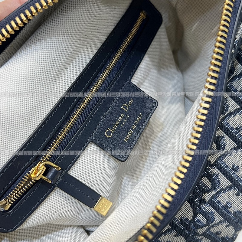 디올디저니백  20260401-171642-006루.jpg