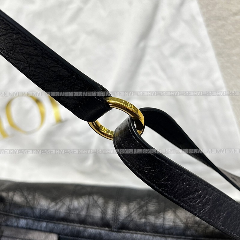 디올디저니백  20260401-172256-005루.jpg