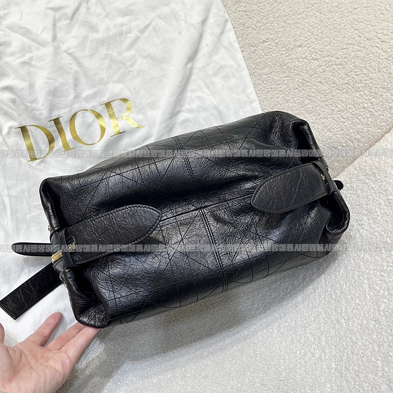 디올디저니백  20260401-172255-004루.jpg